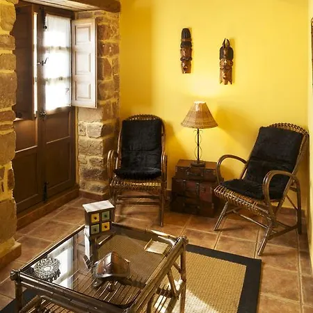 La Corte De *