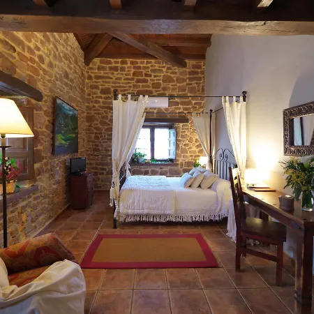 Hotel La Corte De Lugas Villaviciosa (Asturias)