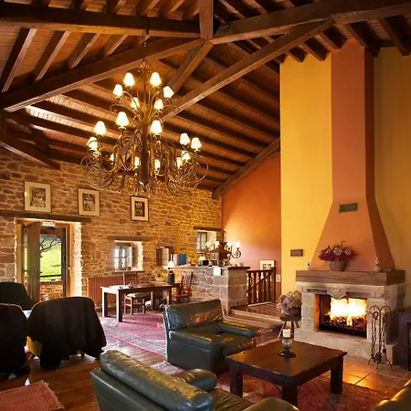 La Corte De Lugás Hotel 4*