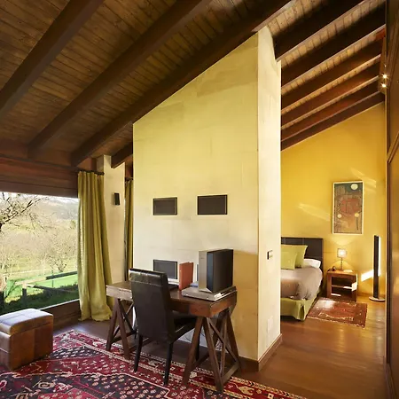 Hotel La Corte De Lugas 4*